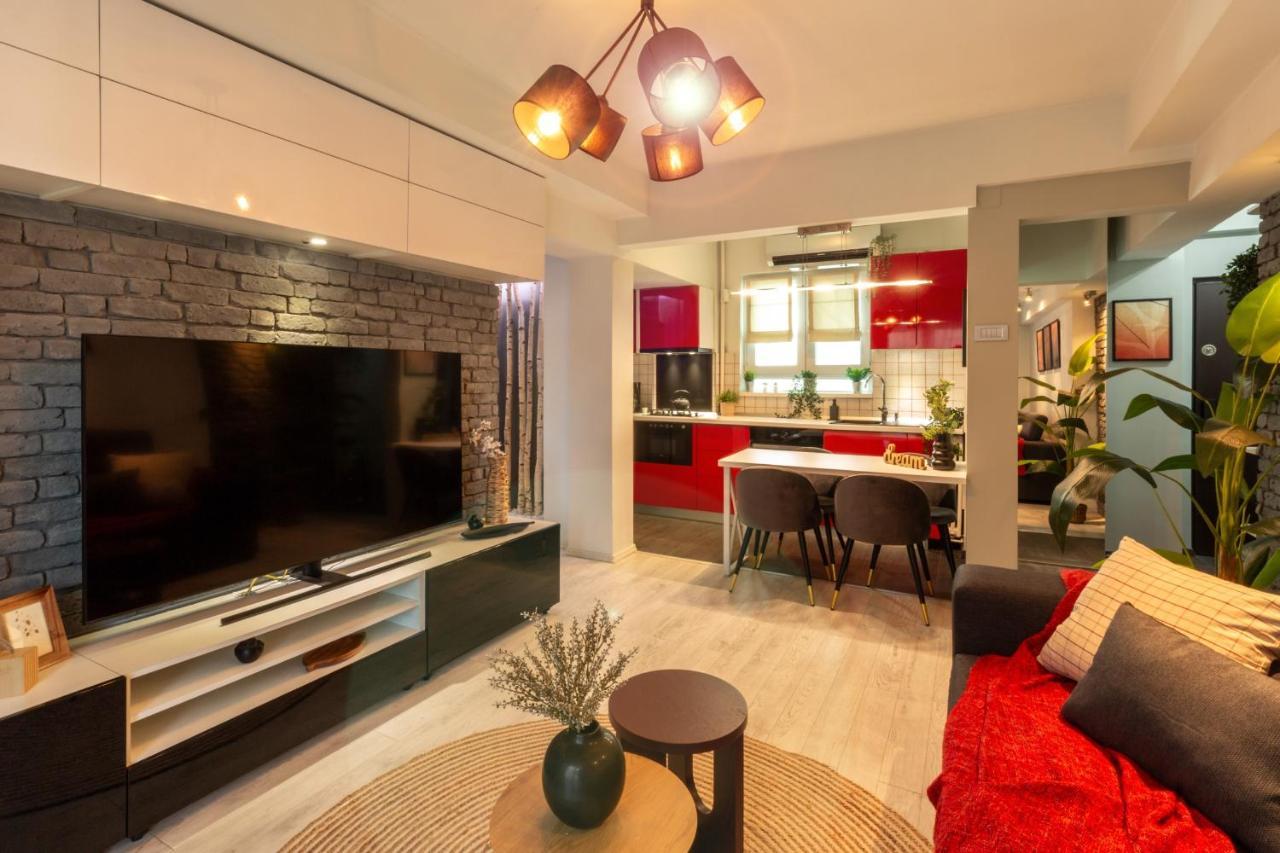 Modern 1Br Apt In The Old Town: The Perfect Choice Bucareste Exterior foto