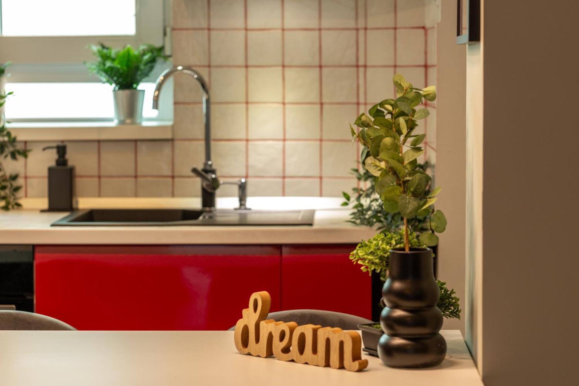 Modern 1Br Apt In The Old Town: The Perfect Choice Bucareste Exterior foto