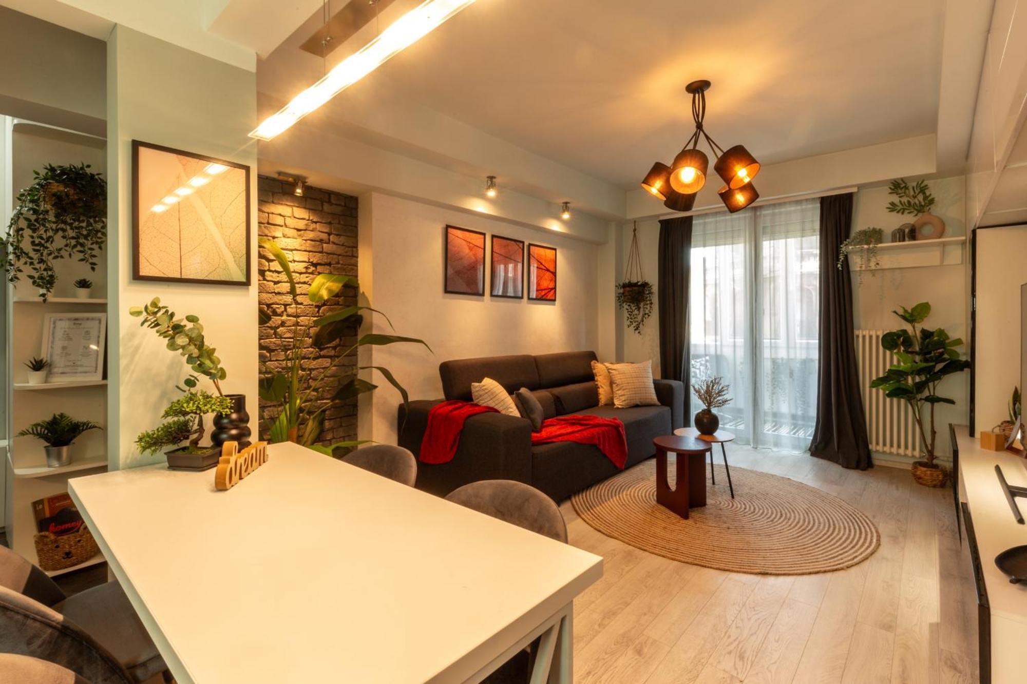 Modern 1Br Apt In The Old Town: The Perfect Choice Bucareste Exterior foto